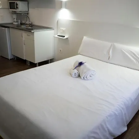 Residencia Estandar מלון דירות סלאמנקה